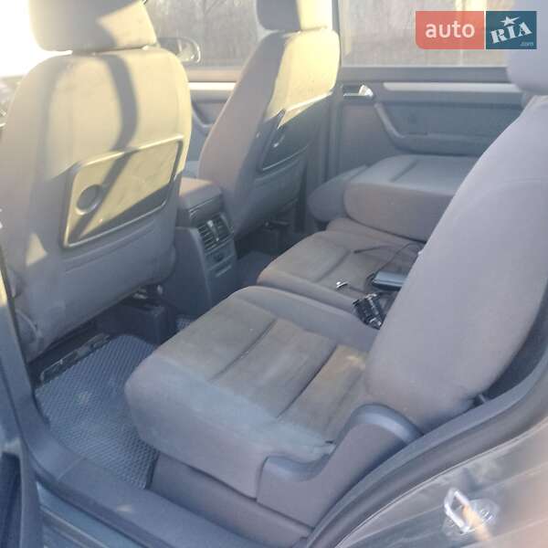 Мінівен Volkswagen Touran 2006 в Шепетівці