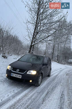 Минивэн Volkswagen Touran 2004 в Заболотове