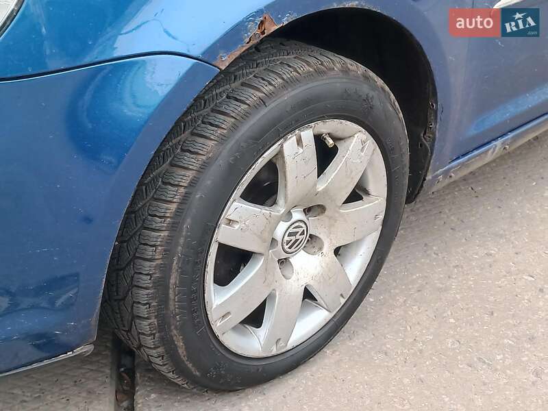 Минивэн Volkswagen Touran 2007 в Харькове