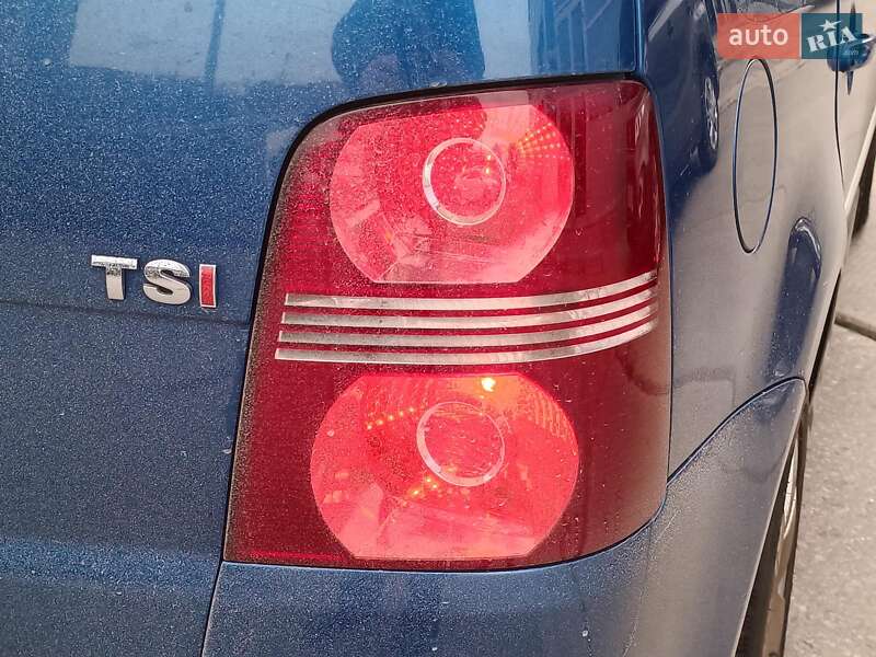 Минивэн Volkswagen Touran 2007 в Харькове