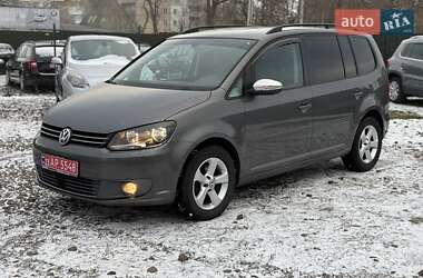 Минивэн Volkswagen Touran 2011 в Староконстантинове