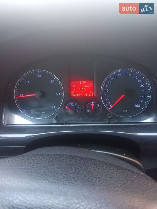 Минивэн Volkswagen Touran 2007 в Надворной фото 23 Минивэн Volkswagen Touran 2007 в Надворной