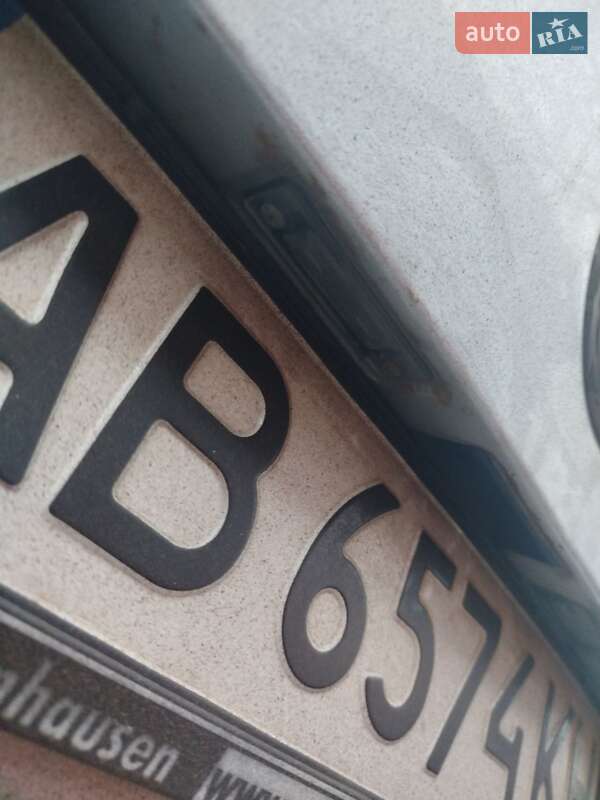 Минивэн Volkswagen Touran 2010 в Виннице