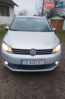 Мінівен Volkswagen Touran 2011 в Чернівцях