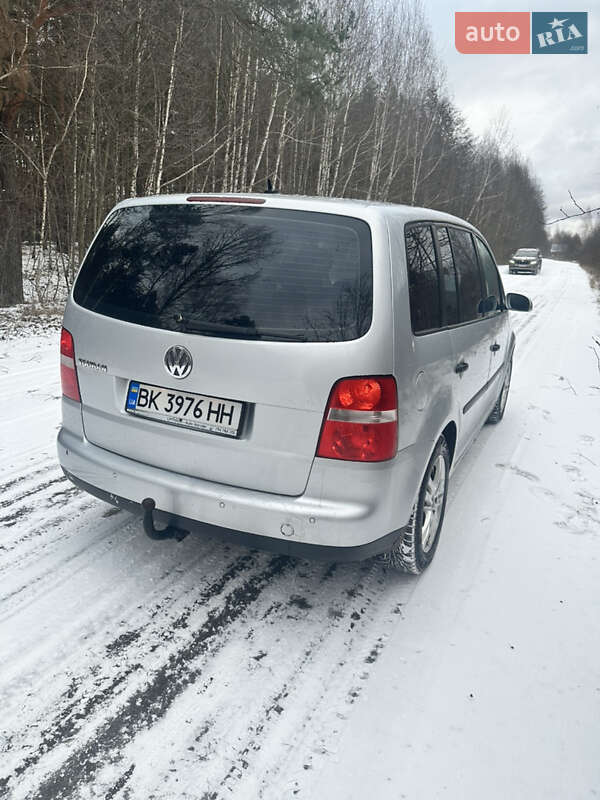 Мінівен Volkswagen Touran 2004 в Рокитному