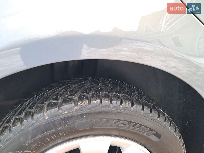 Минивэн Volkswagen Touran 2006 в Могилев-Подольске фото 49 Минивэн Volkswagen Touran 2006 в Могилев-Подольске