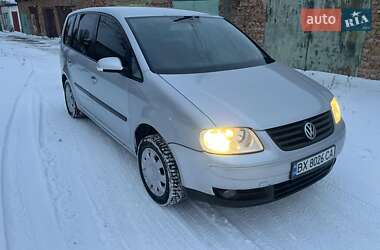 Минивэн Volkswagen Touran 2004 в Теофиполе