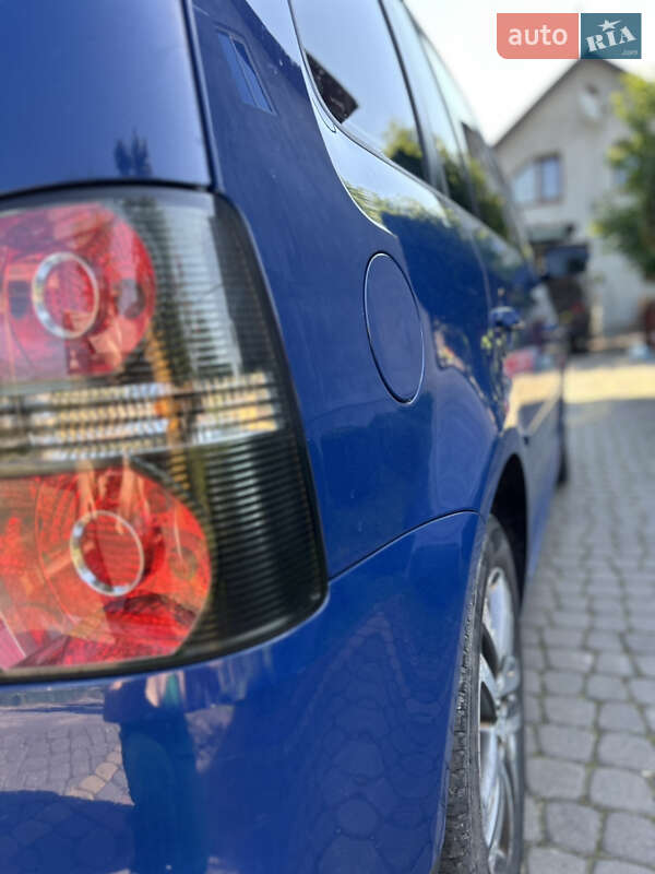 Минивэн Volkswagen Touran 2009 в Ивано-Франковске