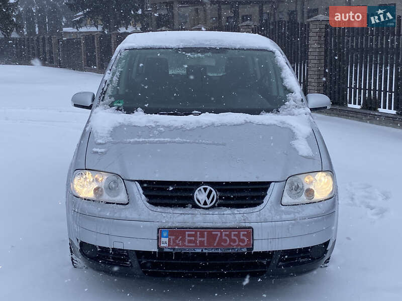 Минивэн Volkswagen Touran 2005 в Вознесенске