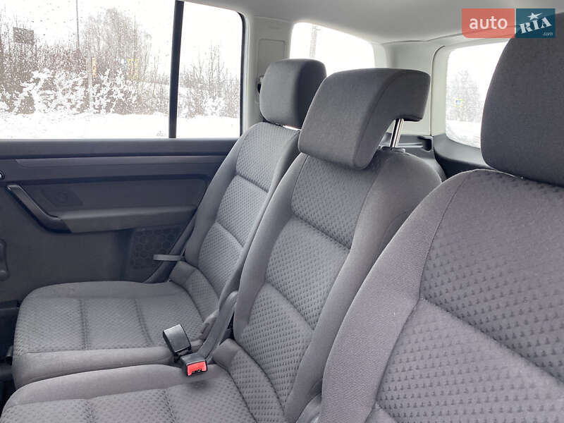 Минивэн Volkswagen Touran 2005 в Вознесенске