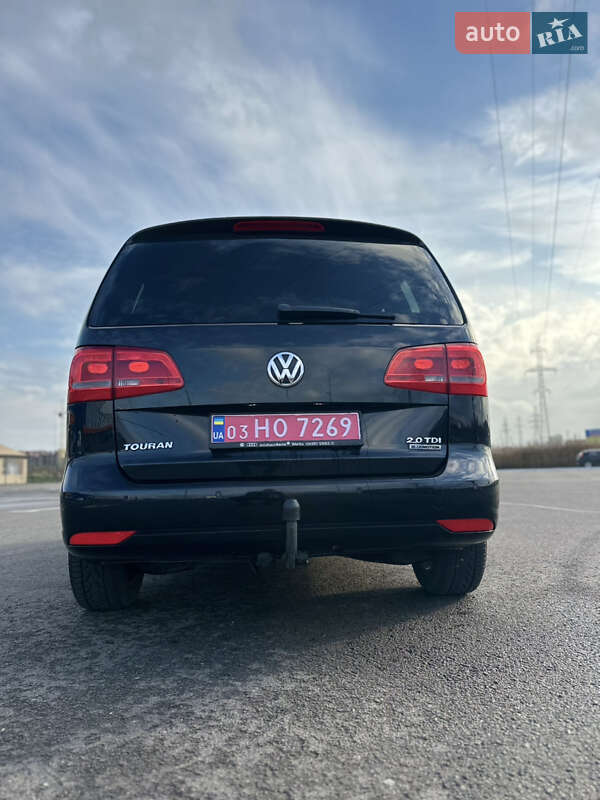 Минивэн Volkswagen Touran 2015 в Луцке