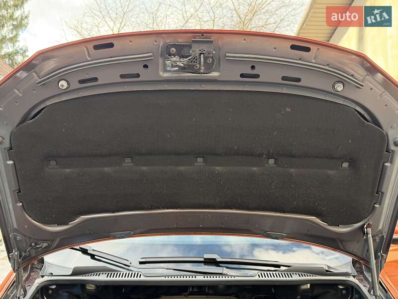 Минивэн Volkswagen Touran 2009 в Ровно