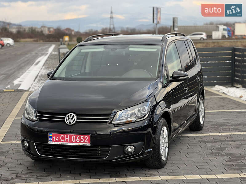 Минивэн Volkswagen Touran 2011 в Мукачево