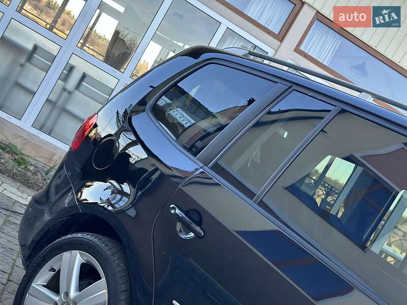 Минивэн Volkswagen Touran 2011 в Дрогобыче фото 31 Минивэн Volkswagen Touran 2011 в Дрогобыче
