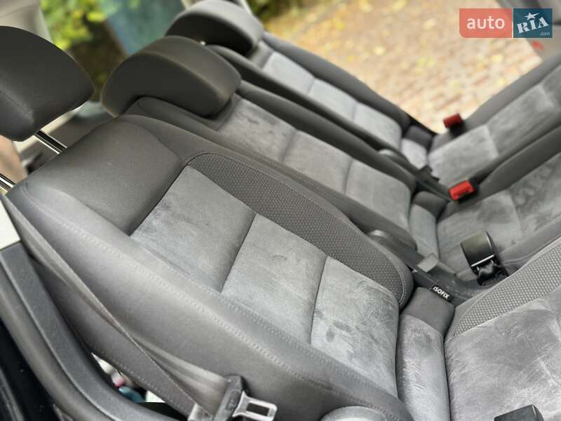 Минивэн Volkswagen Touran 2011 в Дрогобыче фото 71 Минивэн Volkswagen Touran 2011 в Дрогобыче