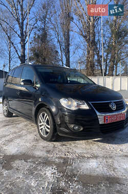 Мінівен Volkswagen Touran 2008 в Луцьку