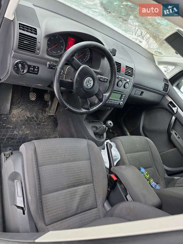 Минивэн Volkswagen Touran 2005 в Бучаче фото 14 Минивэн Volkswagen Touran 2005 в Бучаче