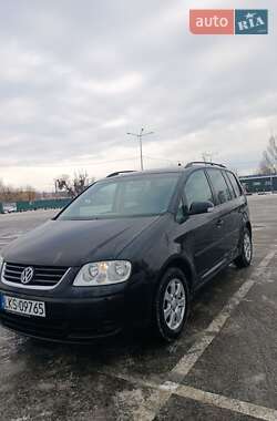 Минивэн Volkswagen Touran 2003 в Киеве