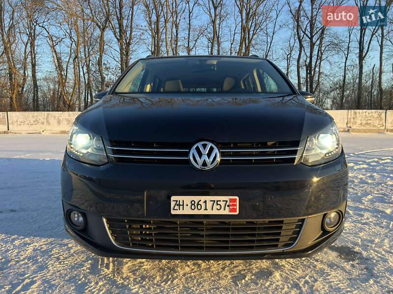 Volkswagen Touran 2011