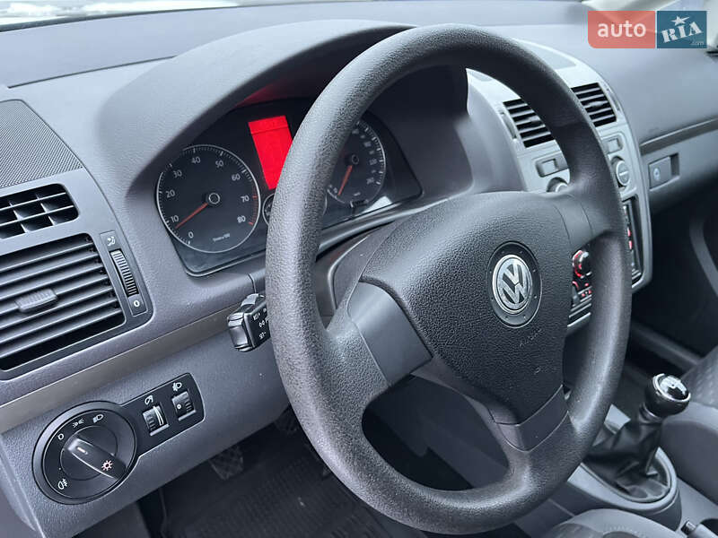 Минивэн Volkswagen Touran 2007 в Звягеле фото 38 Минивэн Volkswagen Touran 2007 в Звягеле