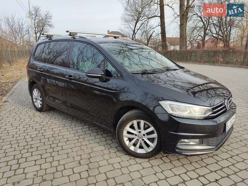 Volkswagen Touran 2015