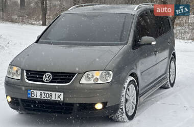 Минивэн Volkswagen Touran 2005 в Семеновке