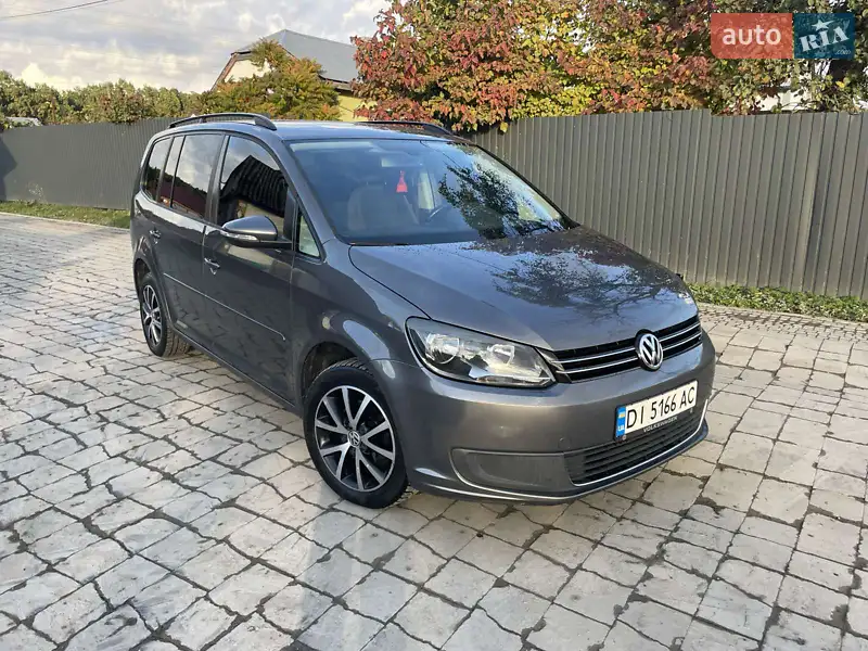 Volkswagen Touran 2011