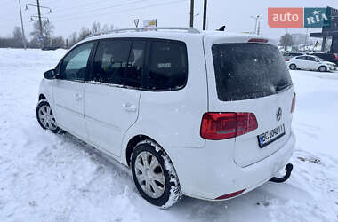 Минивэн Volkswagen Touran 2014 в Ирпене
