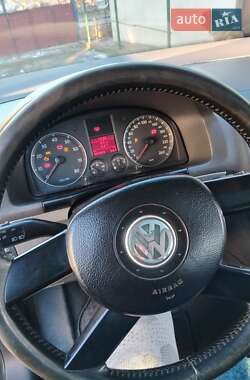 Мінівен Volkswagen Touran 2003 в Южному