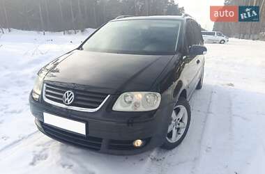 Минивэн Volkswagen Touran 2004 в Львове