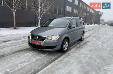 Минивэн Volkswagen Touran 2008 в Белой Церкви