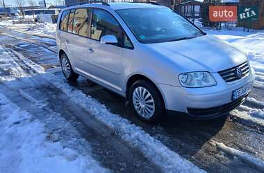 Минивэн Volkswagen Touran 2003 в Хотине