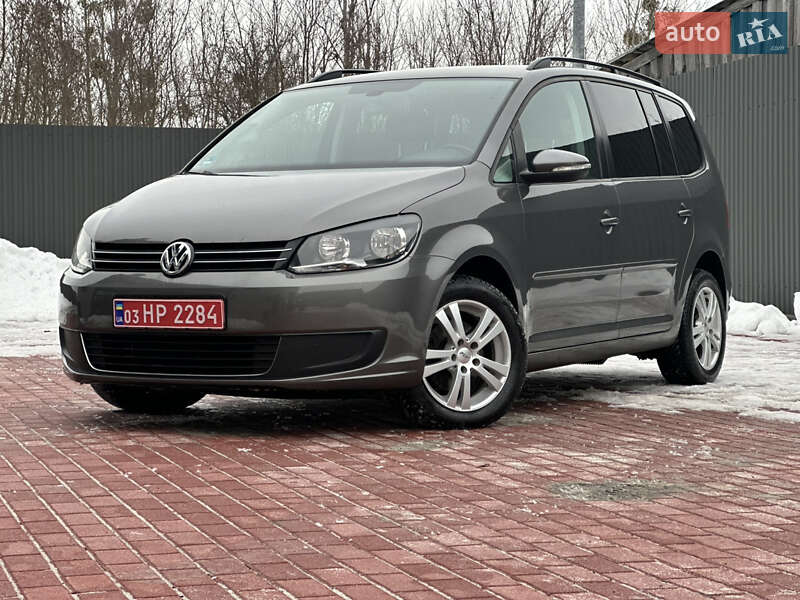 Volkswagen Touran 2011