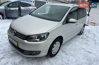 Мінівен Volkswagen Touran 2010 в Конотопі