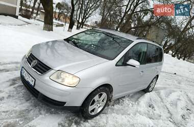 Мінівен Volkswagen Touran 2004 в Дубні