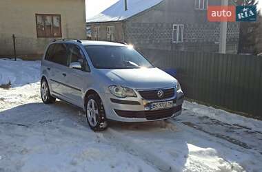 Минивэн Volkswagen Touran 2008 в Львове
