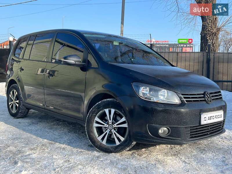 Volkswagen Touran 2012