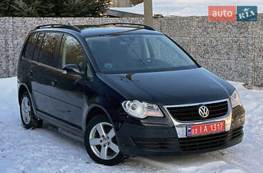 Минивэн Volkswagen Touran 2007 в Ровно