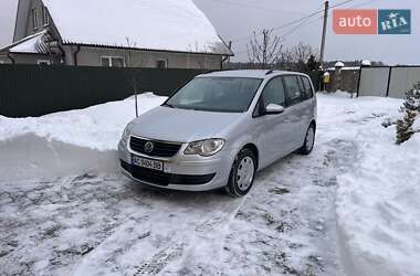 Мінівен Volkswagen Touran 2009 в Ковелі