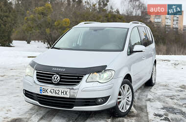 Минивэн Volkswagen Touran 2007 в Ровно