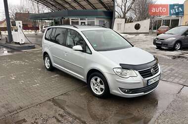 Минивэн Volkswagen Touran 2008 в Измаиле