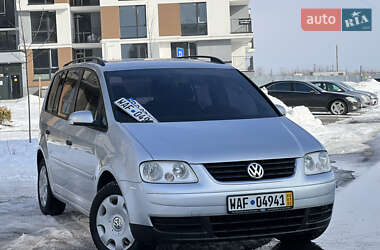 Мінівен Volkswagen Touran 2006 в Тернополі