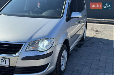Мінівен Volkswagen Touran 2008 в Самборі
