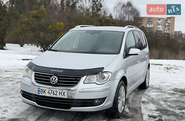 Минивэн Volkswagen Touran 2007 в Ровно