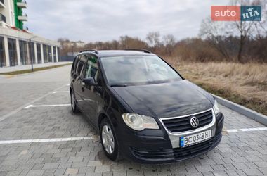 Мінівен Volkswagen Touran 2008 в Львові