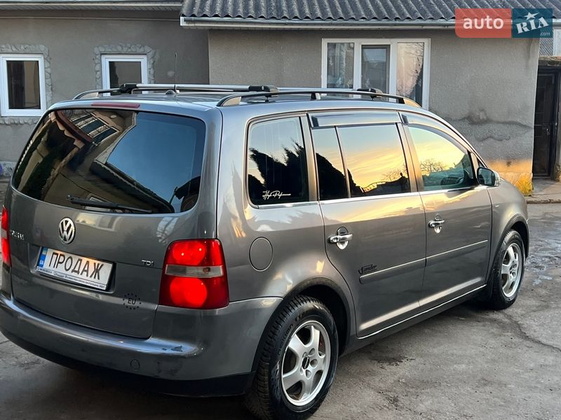 Volkswagen Touran 2004