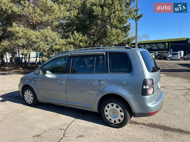 Volkswagen Touran 2009 VIN WVGZZZ1TZAW002832 фото оголошення 2 з 60