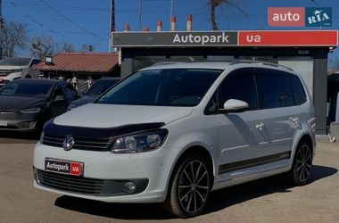 Минивэн Volkswagen Touran 2014 в Виннице