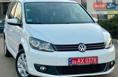 Мінівен Volkswagen Touran 2014 в Житомирі