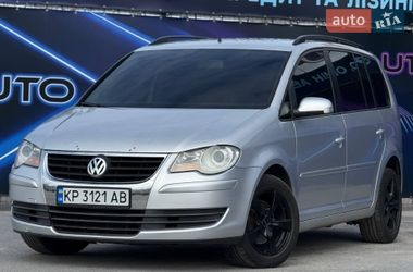 Мінівен Volkswagen Touran 2006 в Запоріжжі